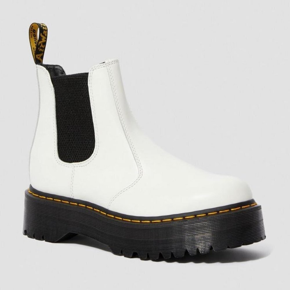 Dr. Martens 2976 Quad Platform Chelsea Boots in Smooth White M9/W10